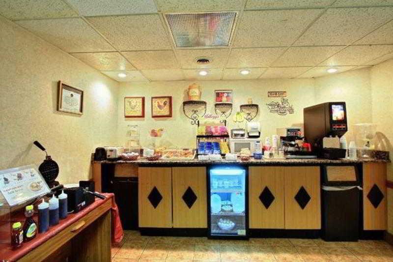 Days Inn & Suites By Wyndham Madison Heights Mi Εξωτερικό φωτογραφία