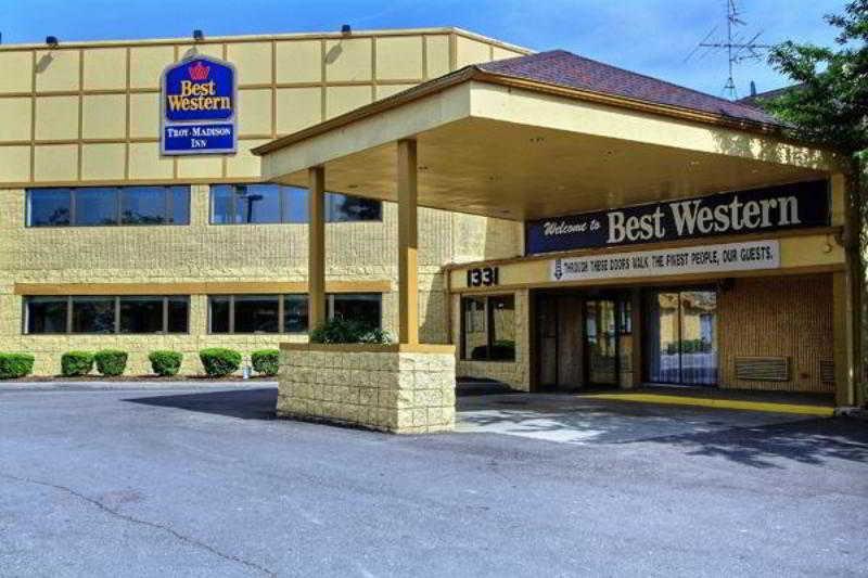 Days Inn & Suites By Wyndham Madison Heights Mi Εξωτερικό φωτογραφία